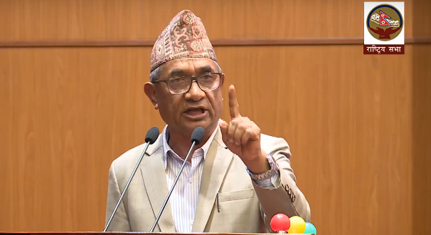 दलहरु विभाजन हुँदा लोकतन्त्र कमजोर हुन्छ : नेता शर्मा